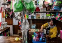 Indonesia Menghapus Bea Masuk LPG untuk Membatasi Harga Plastik